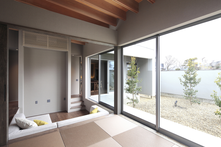 遊佐のコートハウス | 平岡建築デザイン...