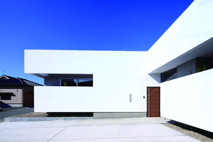 遊佐のコートハウス | 平岡建築デザイン...