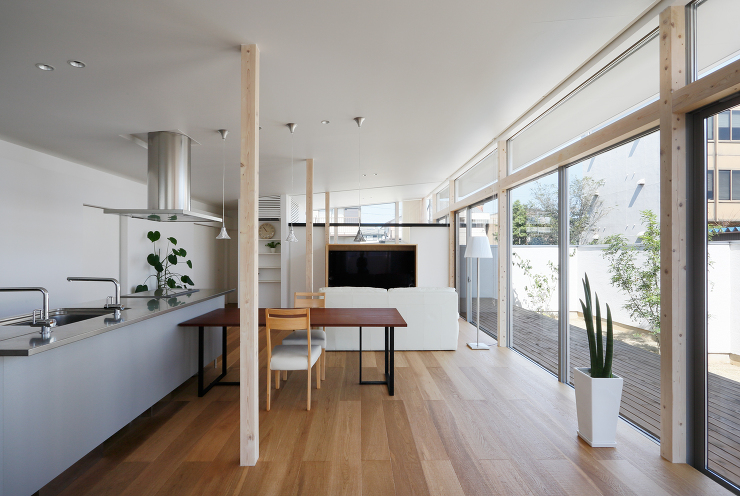 大屋根の平屋 | 平岡建築デザイン 　歯...