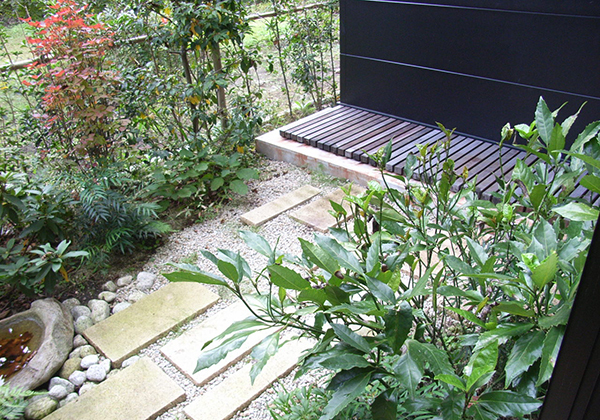 TETSUO KAWABE STUDIO
