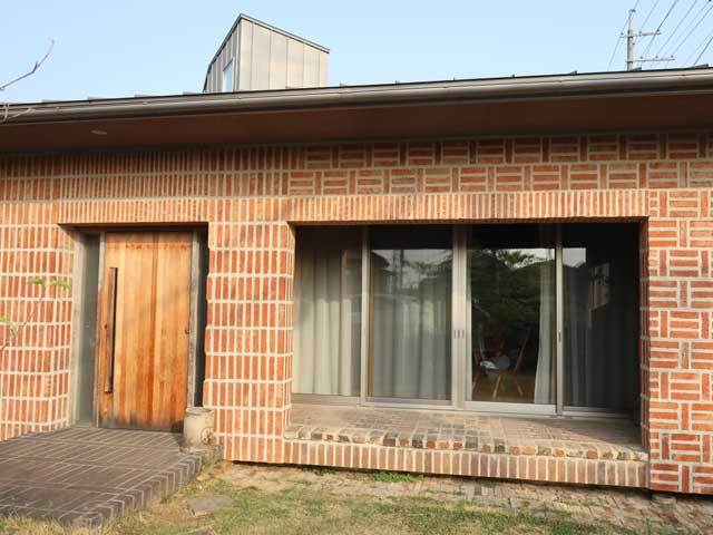 都窯業株式会社-白レンガ 古レンガ 空胴...