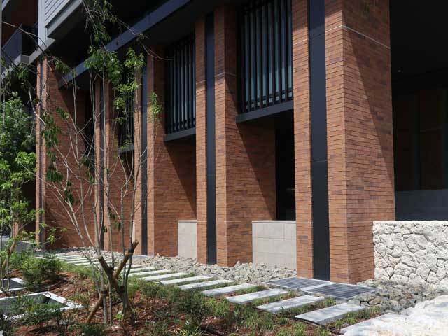 都窯業株式会社-白レンガ 古レンガ 空胴...