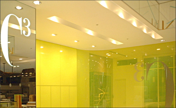 装飾フィルム工事施工例 | 切り文字・サ...