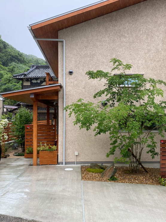 和歌山県　i-works 1.0　伊礼智氏設計の標準化住宅。小さくても、心地よく、美しく暮らすための住まい