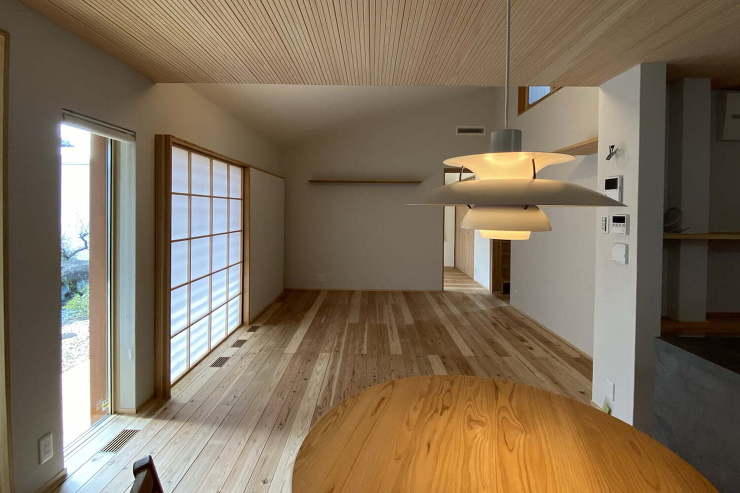 枚方市　庭と繋がる縁側のある住まい