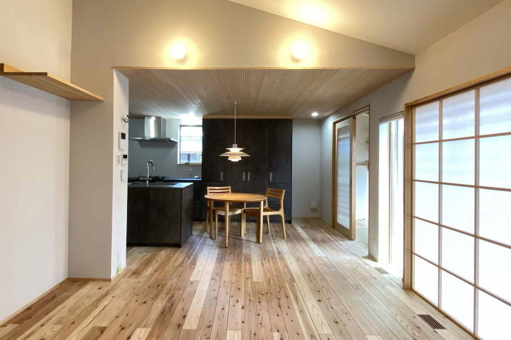 枚方市　庭と繋がる縁側のある住まい