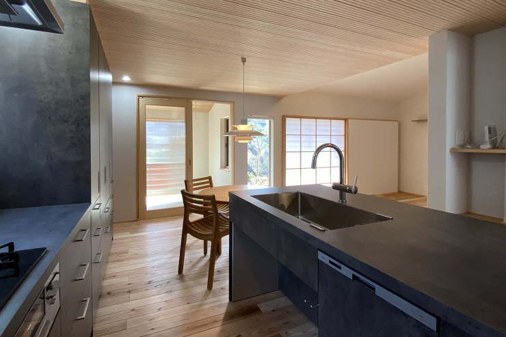 枚方市　庭と繋がる縁側のある住まい