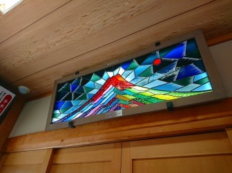 (51)静岡県富士宮市 富士山本宮浅間大社ＬＥＤ内蔵ステンドグラス 村上豊先生コラボレーション作品 お客様の原図を元に制作