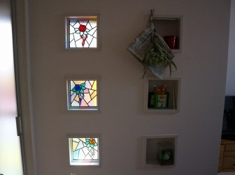 (90)大阪市都島区Ｈ様邸 室内間仕切バラ柄２５０ミリ□