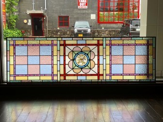 (28)アンティークステンドグラス リメイク(サイズ変更＆デザイン追加＆修復＆補強＆衝立制作)＆施工 大阪府三島郡