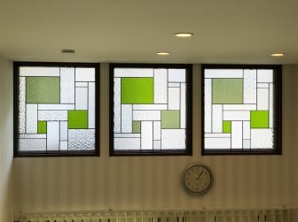 (131)兵庫県川西市Ｙ様邸 リビング吹抜けはめ殺し窓施工前後比較写真・目隠し対策※お客様の声有り ミサワホーム