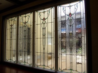 (65)兵庫県宝塚市K様邸 玄関ホール＆吹き抜け＆応接室＆室内ドア ・窓やドアに多数設置