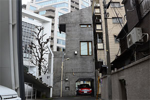 塔の家