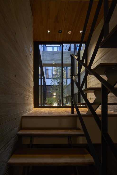 明翫組 社屋 ｜ WORKS ｜ 河口佳...