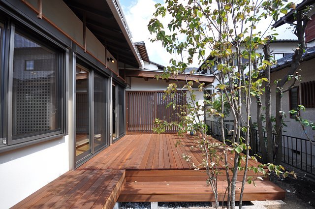 垂水の家 | 設計事例 | 土壁のトヨダ...