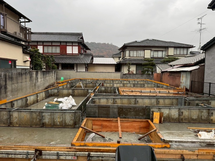 基礎着工