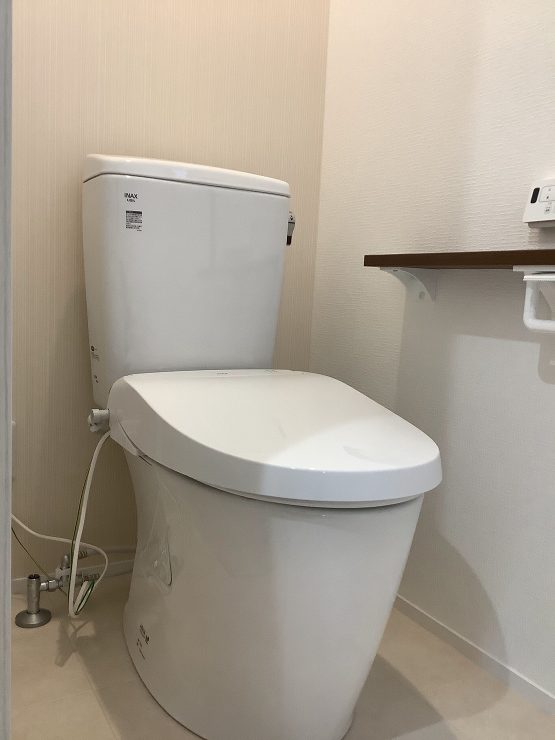 館山市｜家族の健康を考えたシンプルな二階...
