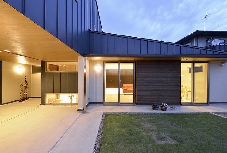 COURT 4 | アースワーク 建築設...