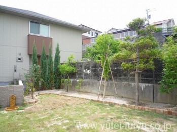 外構 庭リフォームでペットと遊べる庭に ...