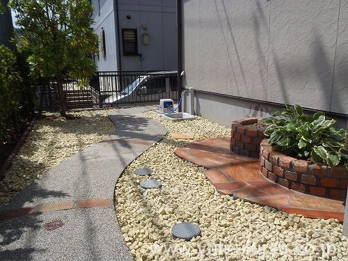 庭リフォーム 舗装と花壇 | 福岡・北九...