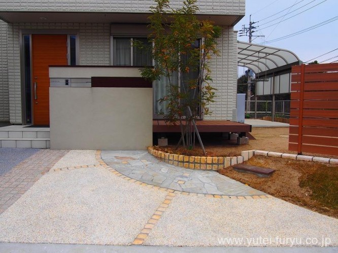 行橋市 外構工事施工事例｜門袖前をナチュ...