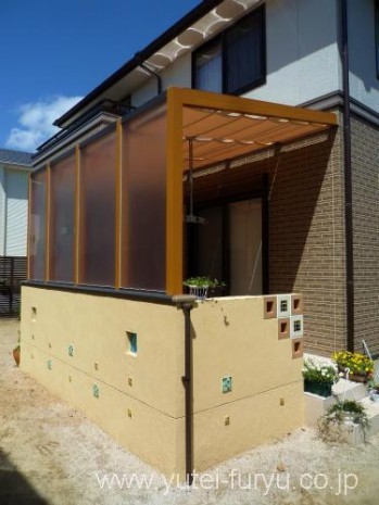 モザイクタイルとガラスブロックでかわいい...