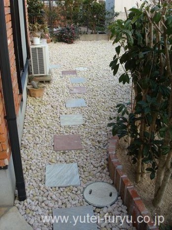 和風の坪庭とサンルーム | 福岡・北九州...