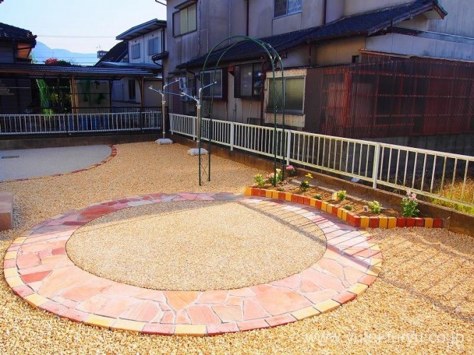直方市 庭リフォーム施工事例｜メンテナン...