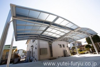 開放的な明るい車庫スペース | 福岡・北...