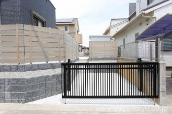 広い庭をメンテナンスフリーに活用しやすい...