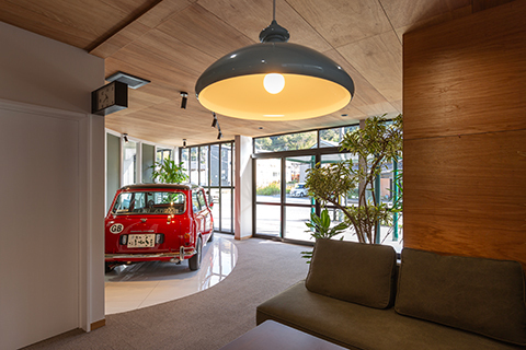 作品：店舗「REVOLT YONAGO」...