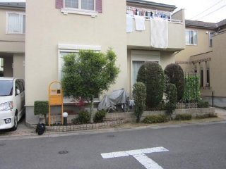 工事前の様子です。駐輪スペースをご希望でした。