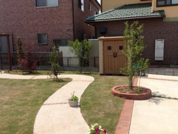 鶴ヶ島市 K様邸 芝生(TM9)を敷き詰...