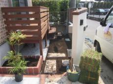 川越市新築外構　植栽と芝貼り