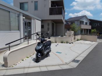 川越市　新築外構　診療所　スロープ