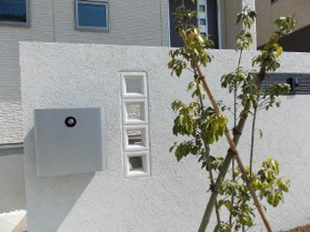 北足立郡伊奈町 U様邸 白砂利とタイルが...