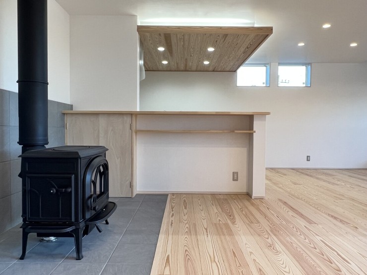 つくば市「薪ストーブのある和モダンな家」...