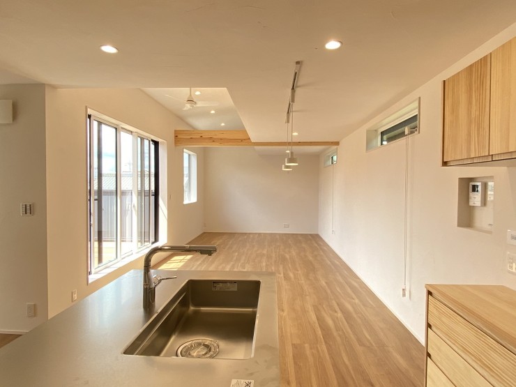 守谷市「猫と暮らす2階リビングのシンプル...