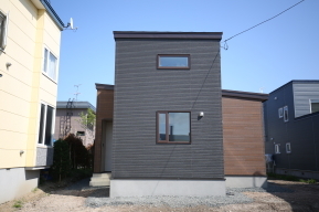 屋根裏のある平屋住宅