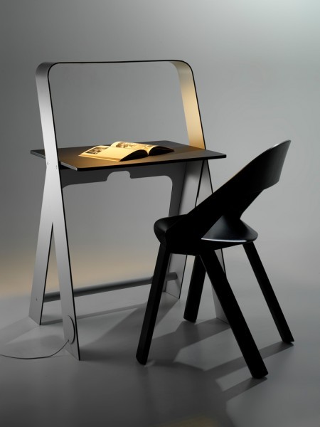 LIGHT LIGHT DESK TOR...