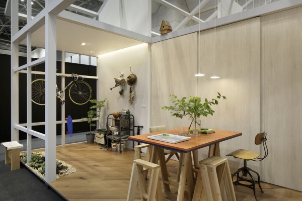 SLIDING HOUSE （Panas...