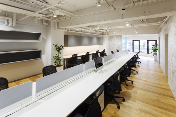 バンダイナムコライブクリエイティブオフィ...