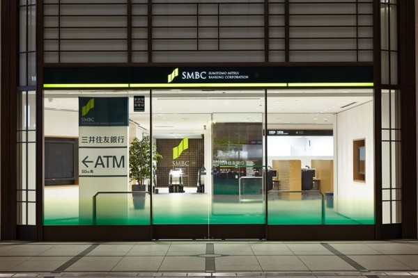 三井住友銀行 梅田支店 TORAFU A...