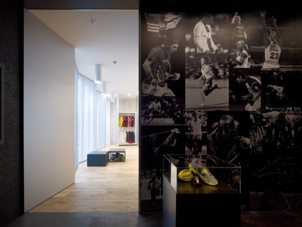 NIKE PR ROOM TORAFU ...