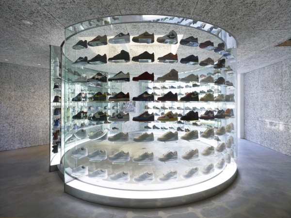 NIKE 1LOVE TORAFU AR...