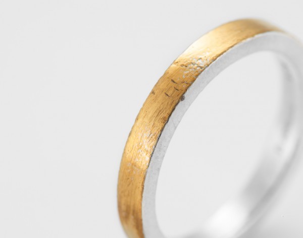 gold wedding ring k2...