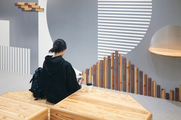 新横浜駅 Shin-Yoko Gatew...