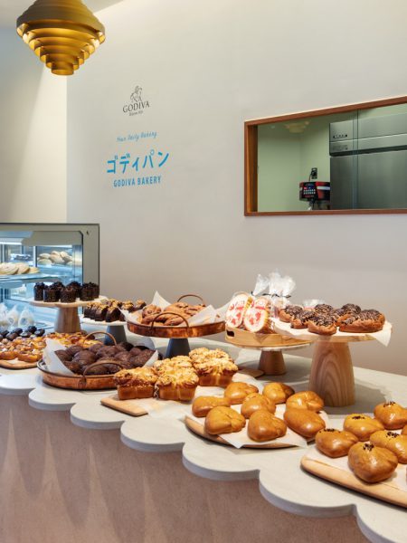 GODIVA Bakery ゴディパン ...