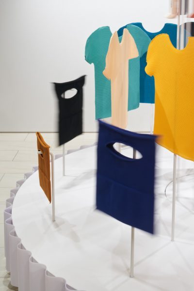 me ISSEY MIYAKE「Colo...