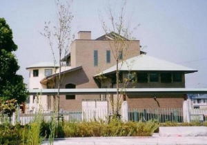 広いリビングにグランドピアノ　家族の集ま...